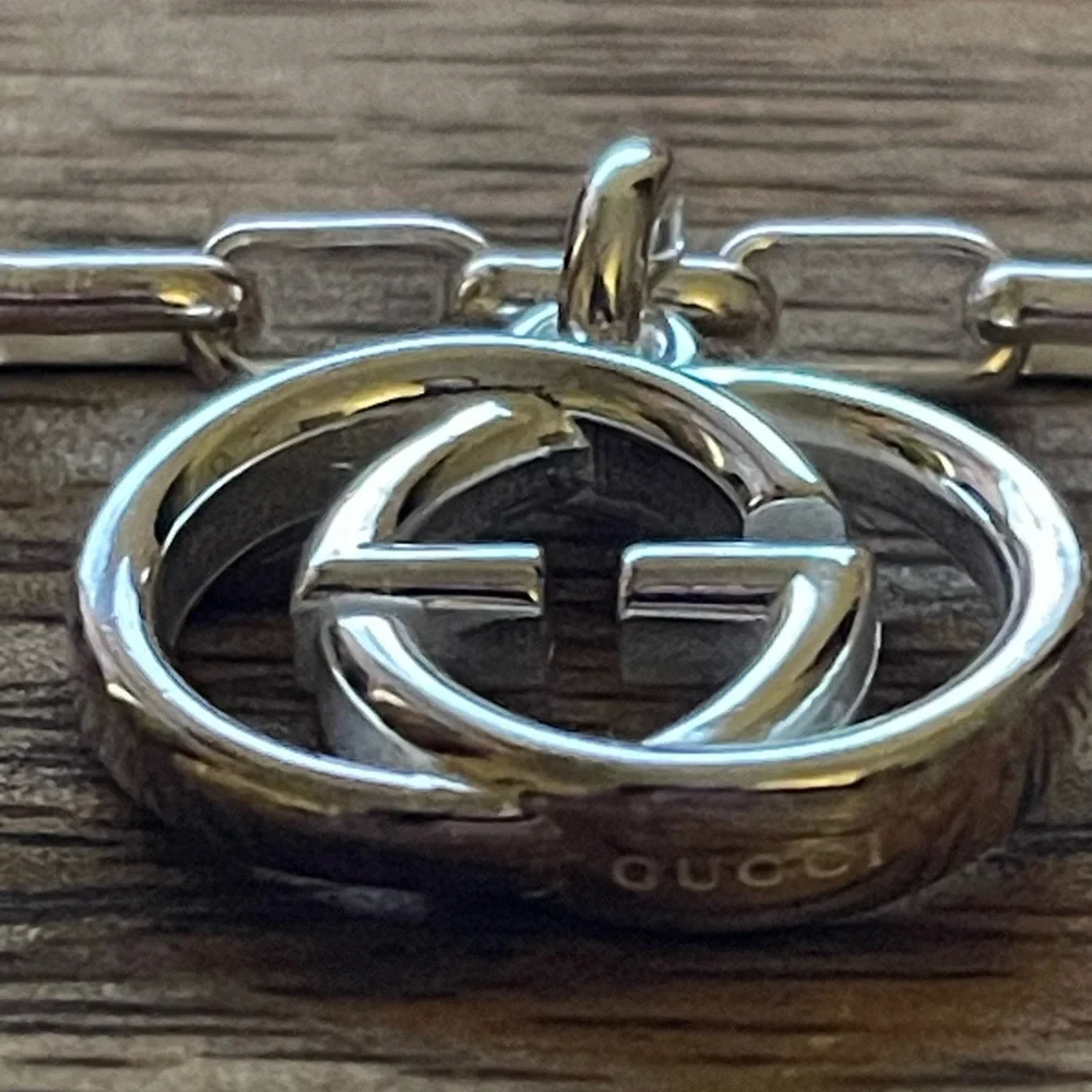 Gorgeous GUCCI Ladies Interlocking "GG" Sterling Silver Bracelet - New with box - Picture 8 of 11